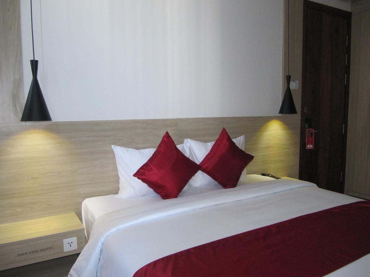 Khach San Hiep Yen Hotel Туй Хоа Екстериор снимка