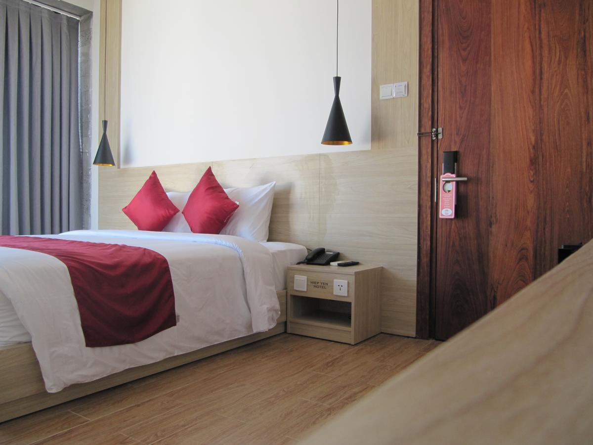 Khach San Hiep Yen Hotel Туй Хоа Екстериор снимка