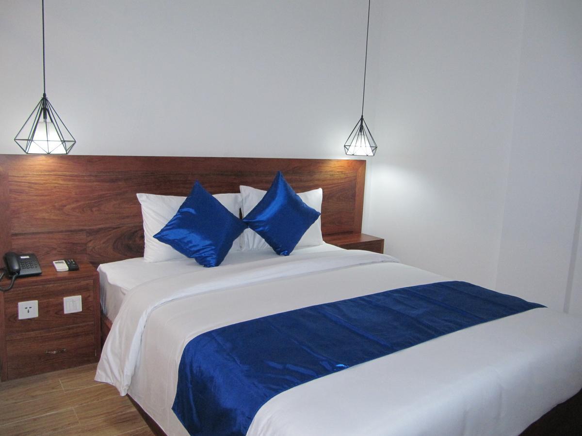 Khach San Hiep Yen Hotel Туй Хоа Екстериор снимка